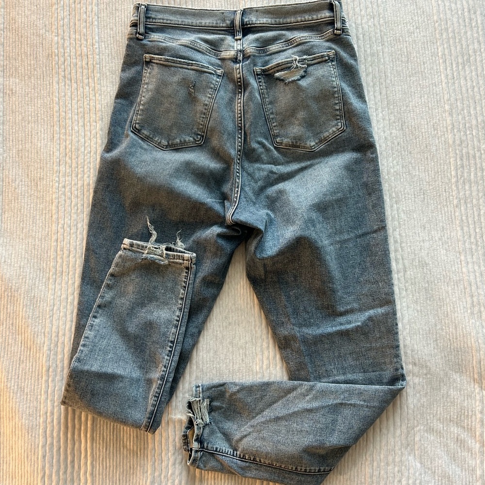Abercrombie: “The Super Skinny Ankle High Rise” Skinny Jeans (Size 32/14 Long)